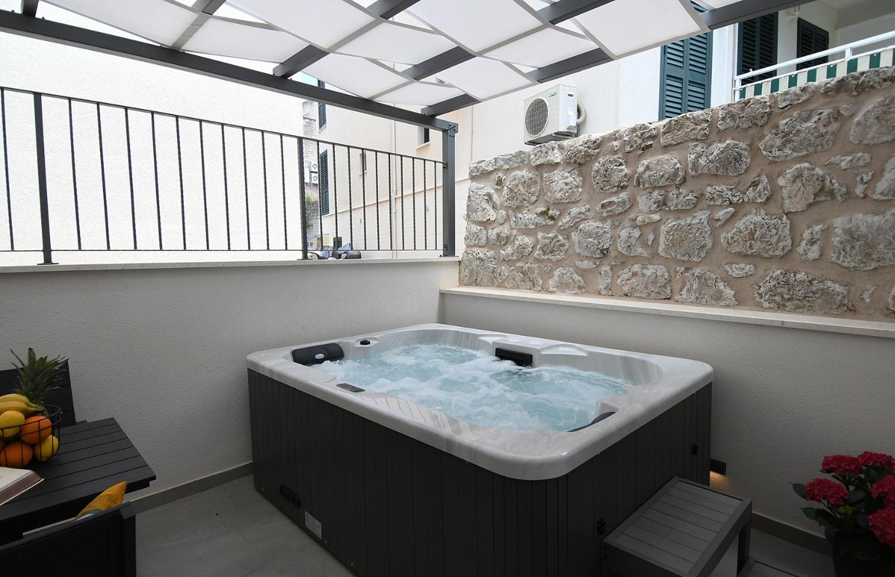 Jacuzzi Apartment Minnie Dubrovnik Bagian luar foto